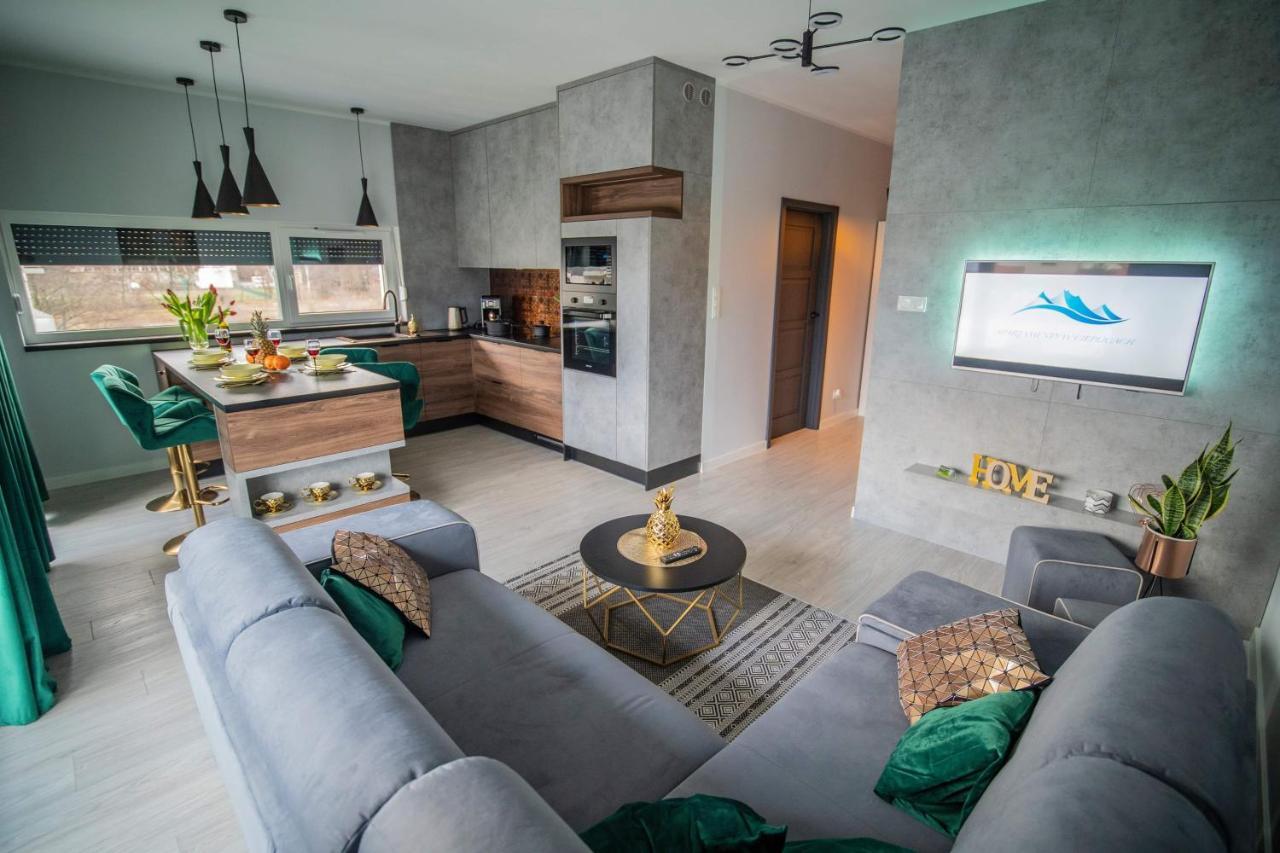 Apartament W Cieplicach Deluxe Jelenia Góra Екстериор снимка